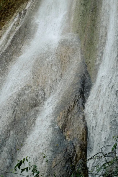 Tad Mok Waterfall Lampang Ταϊλάνδη Τοπίο Φύσης — Φωτογραφία Αρχείου