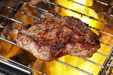 mangal kömürü üzerinde