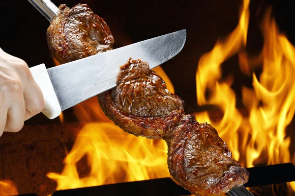 Picanha, traditionele Braziliaanse barbecue. — Stockfoto