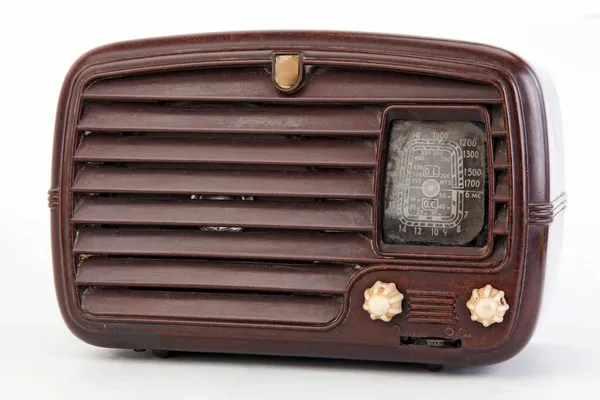 Παλιά Vintage Ραδιόφωνο Αντικείμενα Φωτογραφήθηκε Λευκό Φόντο — Φωτογραφία Αρχείου