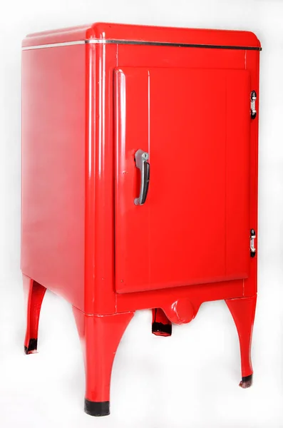 Παλιό Κόκκινο Ψυγείο Vintage — Φωτογραφία Αρχείου