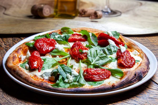 Pizza Mozzarella Arugula Tomate Comida — Foto de Stock