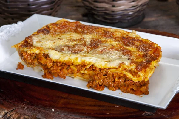 Traditional Lasagna Made Minced Beef Bolognese Sauce — Stock Photo, Image