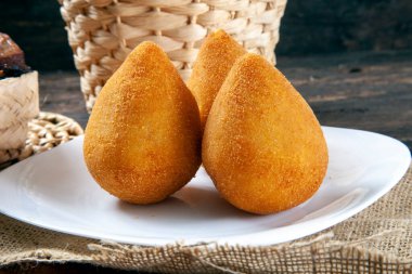 Tavuk Coxinha, Brezilya aperatifi.