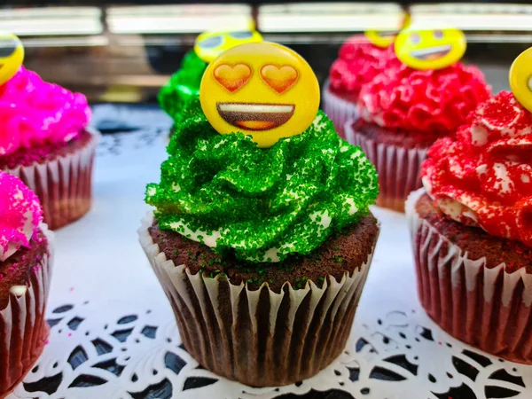 Confectionery Showcase Cupcake Assorted Flavors — Fotografia de Stock