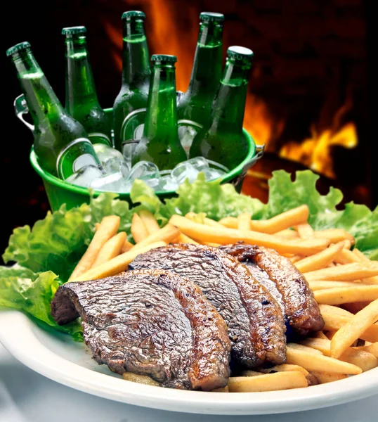 Barbecue Con Bistecca Picanha Birra — Foto Stock