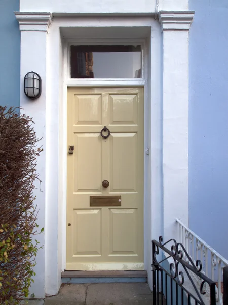 Puerta colorida de la casa, Notting hill, Londres —  Fotos de Stock