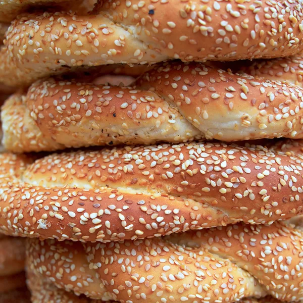 Sesam ronde broodjes, smakelijke achtergrond — Stockfoto