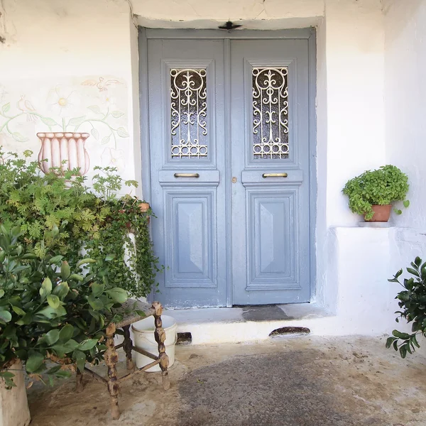 Entrance of an old house — Stock Photo, Image