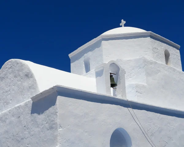 Iglesia cúpula y campanario —  Fotos de Stock