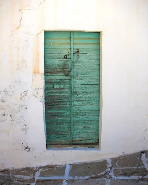 Traditional Mediterranean island house entrance — Stock Photo, Image