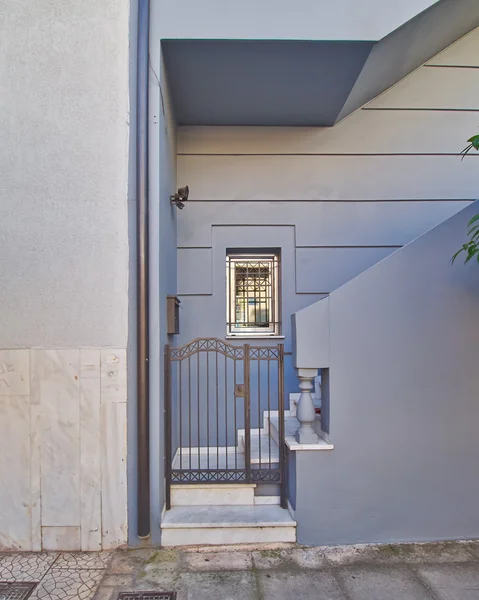 Modern ház ajtaját, Athén — Stock Fotó