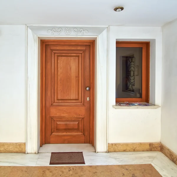 Hedendaagse woning deur, Athene — Stockfoto