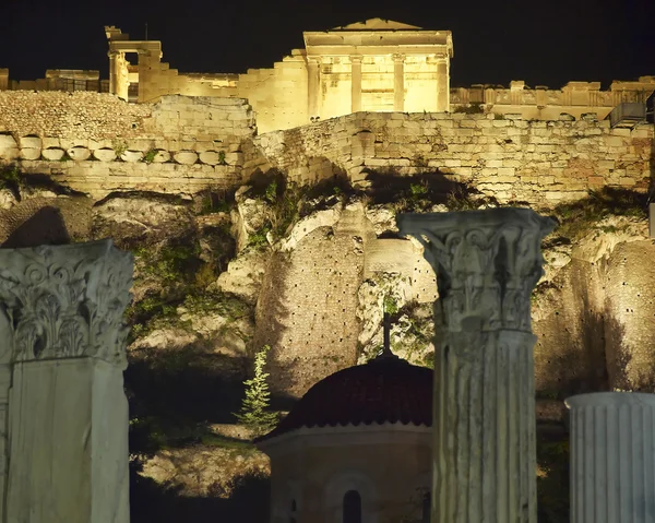 Akropolis van Athene, Erechteion tempel nacht weergave — Stockfoto