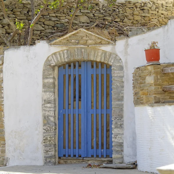 House entrance in a mediterranean island — Stock Photo, Image