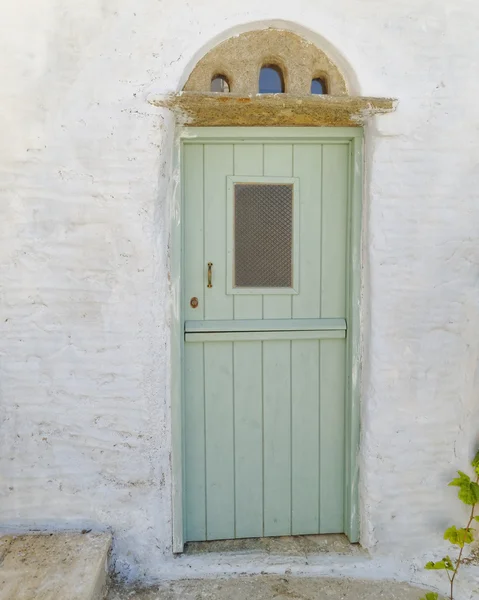 Dveře v středomořském ostrově — Stock fotografie