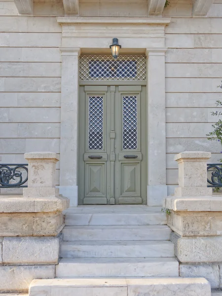 Elegante entrada da casa — Fotografia de Stock