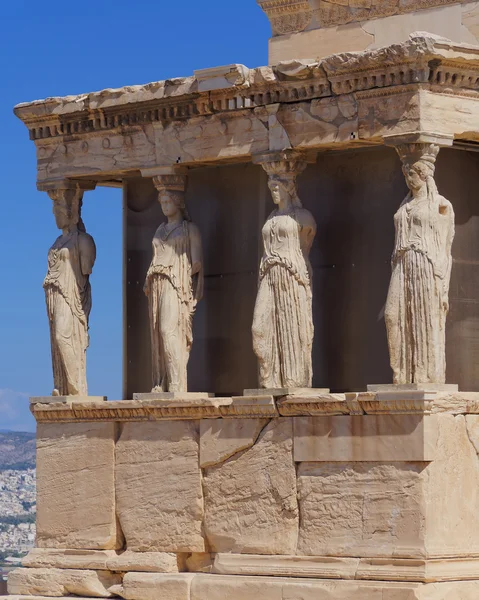 Caryatids estatuas de mujeres jóvenes, Atenas, Grecia — Foto de Stock