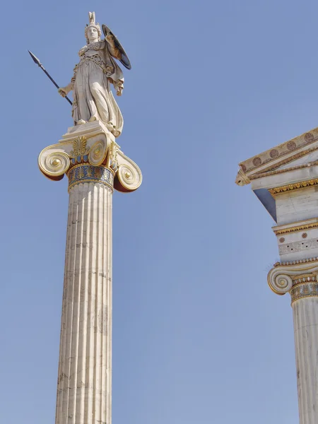 前雅典学院，希腊的雅典娜雕像 — 图库照片