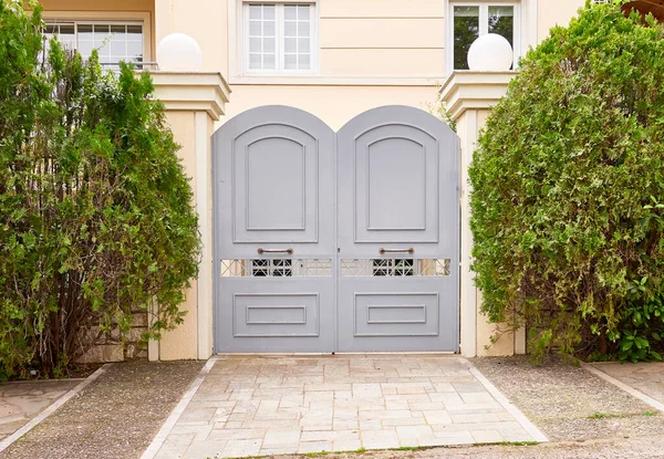 Classic Design House Cosy Entrance Door — Stock Photo, Image
