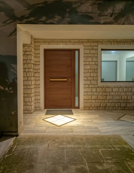 Apartment Building Main Entrance Wooden Door Window Night View — Stock Fotó