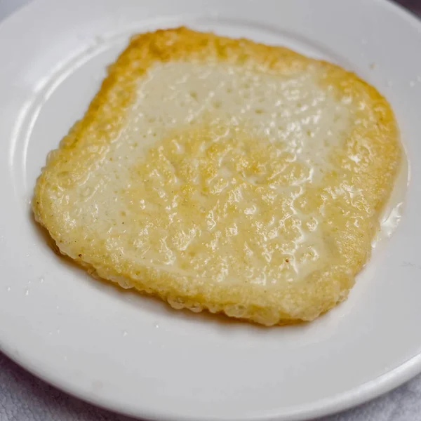 Saganaki Greek Fried Goat Cheese Traditional Ethnic Plate Close — стоковое фото