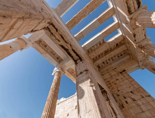 Destello Lente Perspectiva Extrema Propylea Entrada Atenas Acropolis Grecia —  Fotos de Stock