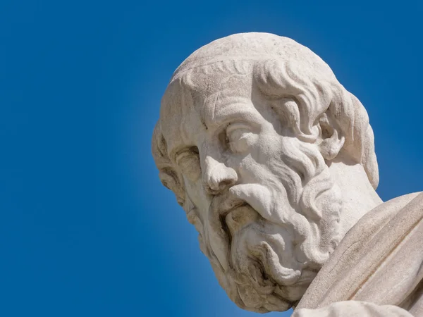 Plato Oude Filosoof Marmeren Standbeeld Hoofd Onder Blauwe Hemel Achtergrond — Stockfoto