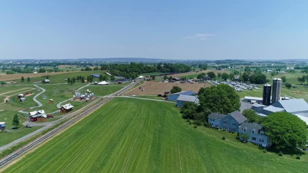 Ronks Pennsylvania Juni 2021 Eine Luftaufnahme Einer Dampflokomotive Die Rauch — Stockvideo