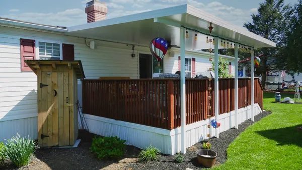 Mobil, Üretimli, Modüler, Güverteli ve Tuvaletli Öngörülü Ev