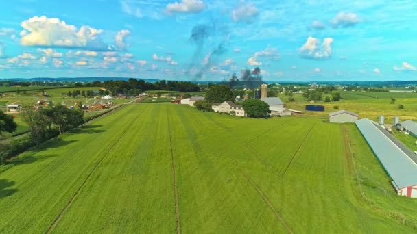 Μια Εναέρια 360 Άποψη Της Γης Amish Farm Μια Ηλιόλουστη — Αρχείο Βίντεο