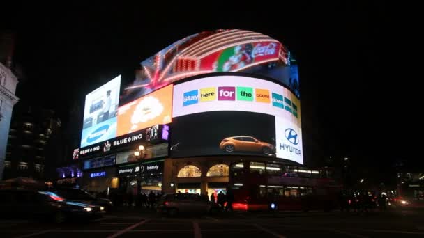 Luci al neon a Piccadilly Circus — Video Stock