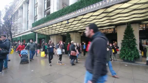 Weihnachtseinkauf in London, Großbritannien — Stockvideo