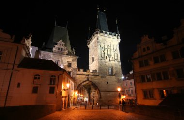 Prag 'daki Charles Köprüsü