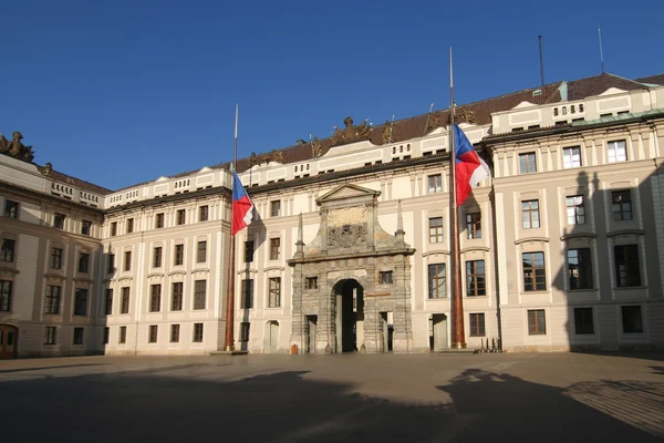 Brama wjazdowa palace Praga — Zdjęcie stockowe