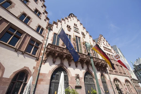 Historiska rådhuset i frankfurt — Stockfoto