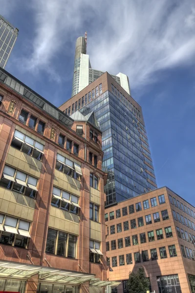 Moderní architektura ve Frankfurtu, Německo — Stock fotografie