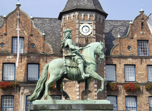 Statue in Dusseldorf — Stock Photo, Image