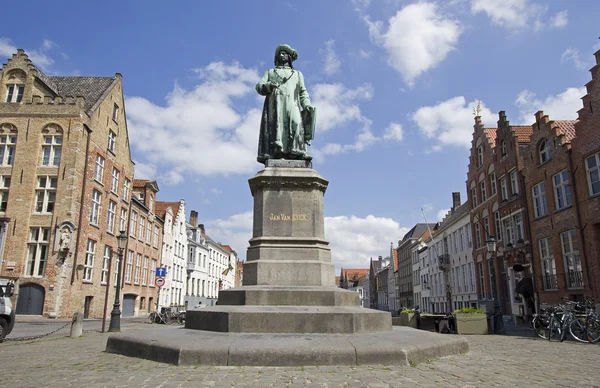 Estátua de Jan van Eyck — Fotografia de Stock