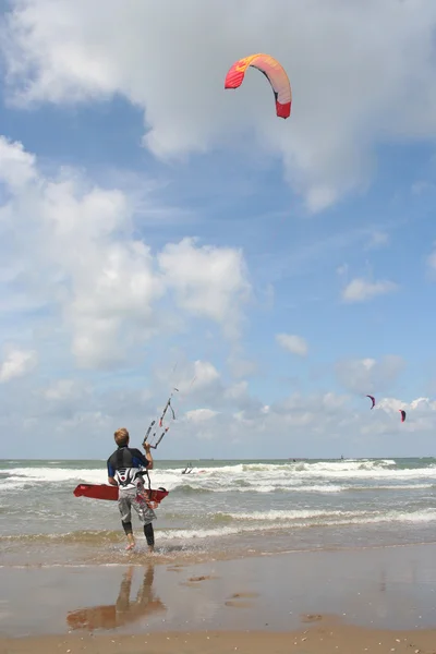 Kite surfista — Fotografia de Stock