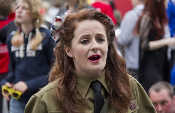 Soldado femenino en Edimburgo — Foto de Stock