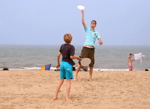 Tennis sur la plage — Photo