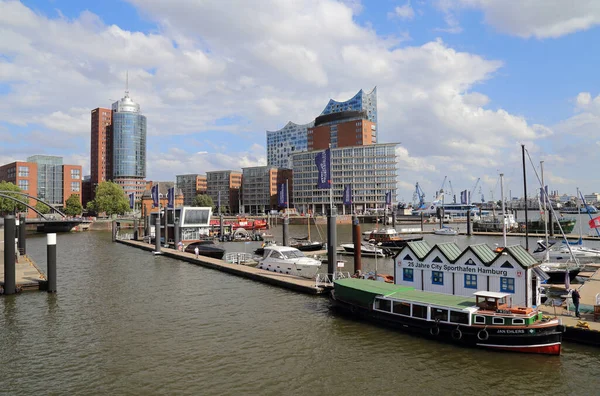 Hamburg Almanya Temmuz 2019 Hamburg Almanya Daki Eski Liman Modern — Stok fotoğraf