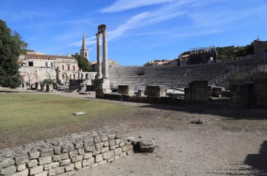 Arles, Fransa 'daki antik Roma tiyatrosunun yıkıntısı