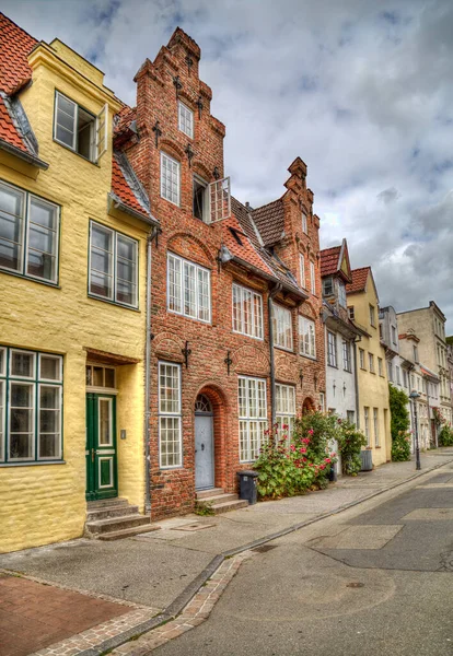 Ulice Tradičními Domy Historické Části Lubecku Německo — Stock fotografie