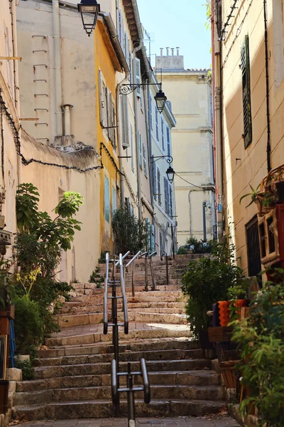 Лестница Исторические Дома Старой Части Марселя Франция — стоковое фото