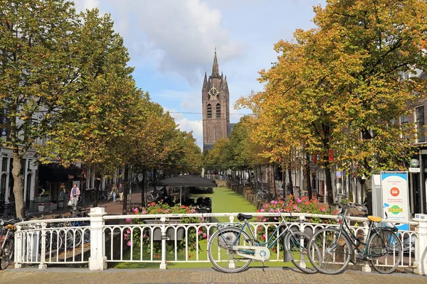 Delft Niederlande Oktober 2016 Blick Von Einer Brücke Auf Einen — Stockfoto