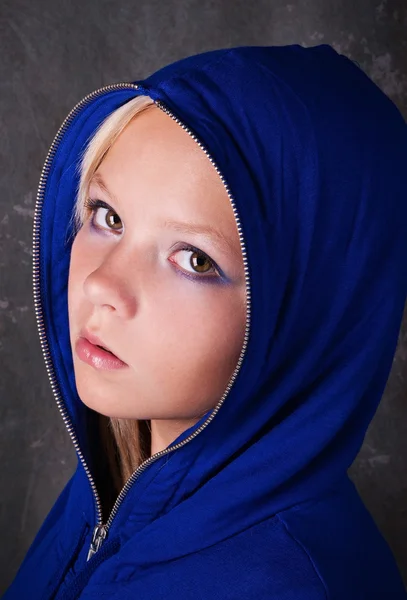 Pretty young girl — Stock Photo, Image