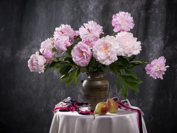 Pink peonies — Stock Photo, Image