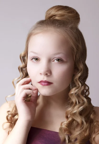 Close up young girl  portrait — Stock Photo, Image
